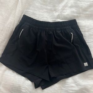 Vuori dash shorts